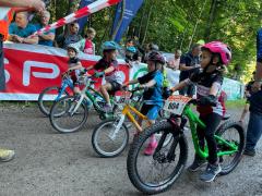 9b9a3f40-877e-4cc1-af80-0b9215a330eb